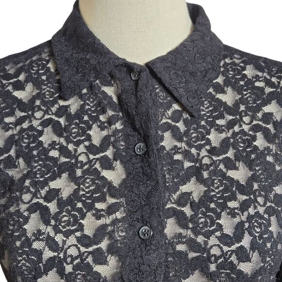 Black Rose Lace Sheer Stretch Collared Button-Up Top - Picture 2 of 5